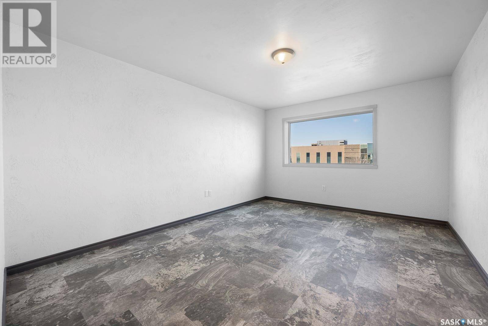 Regina, SK S4N3A4,B 2124 TURVEY ROAD E