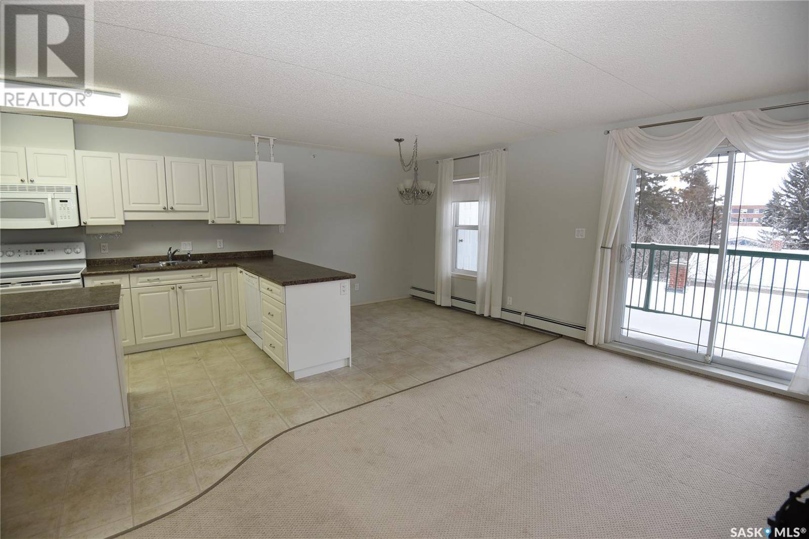 Nipawin, SK S0E1E0,308 215 1st STREET E
