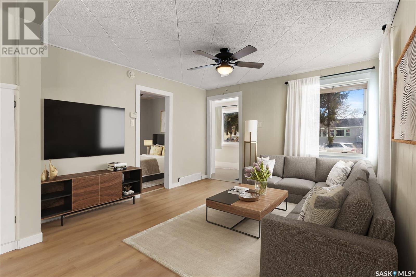 Regina, SK S4T2A9,750 RAE STREET