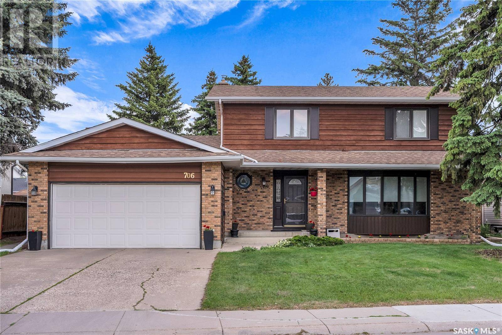 Saskatoon, SK S7H4S5,706 Trent CRESCENT