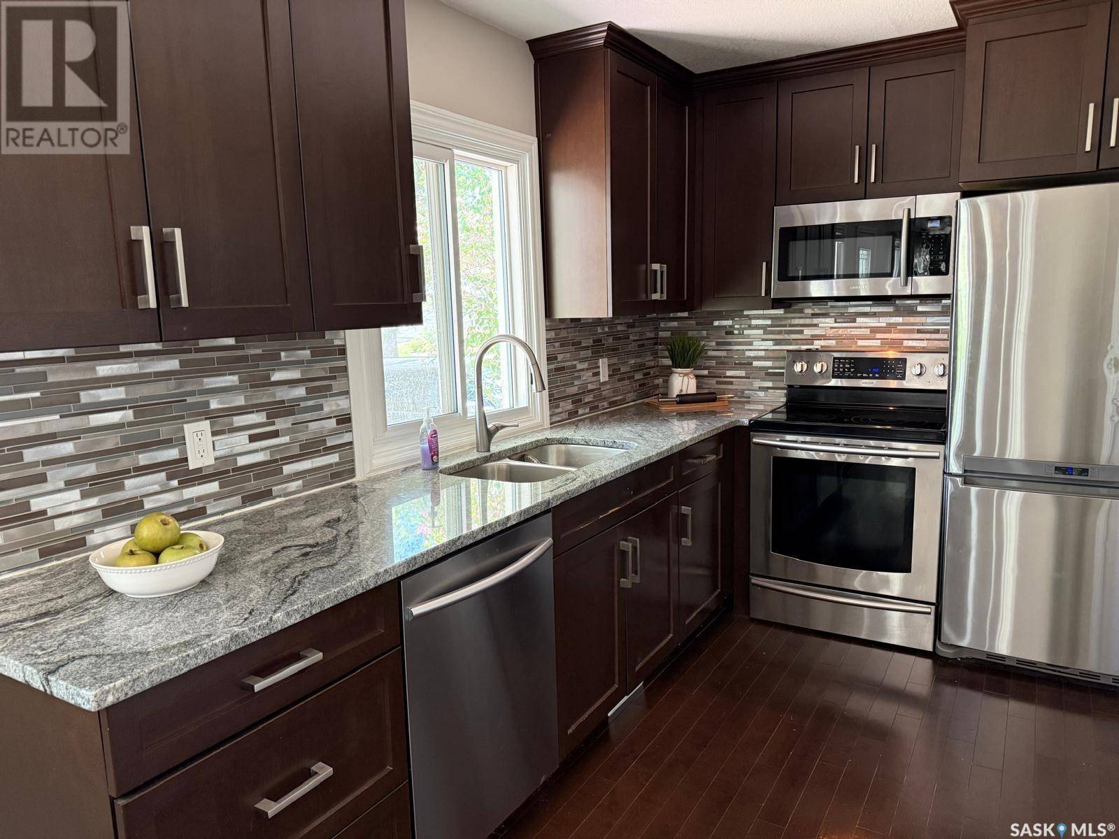 Regina, SK S4S4B1,10 McNab CRESCENT