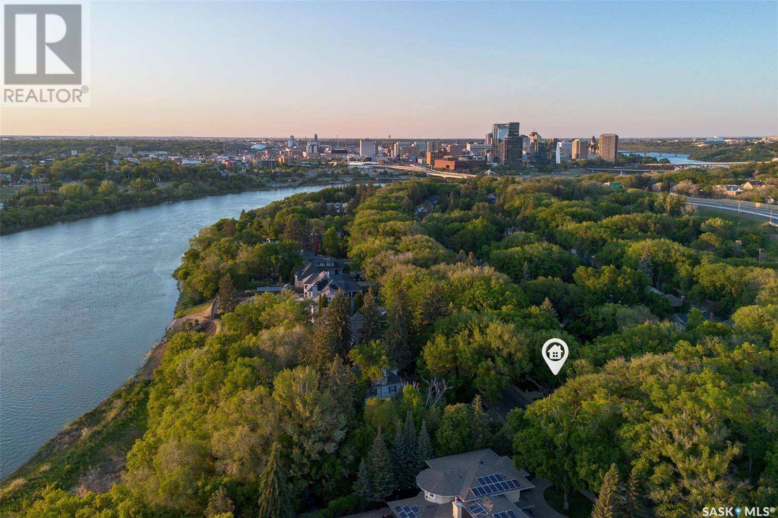 Saskatoon, SK S7M0A4,334 Saskatchewan CRESCENT W
