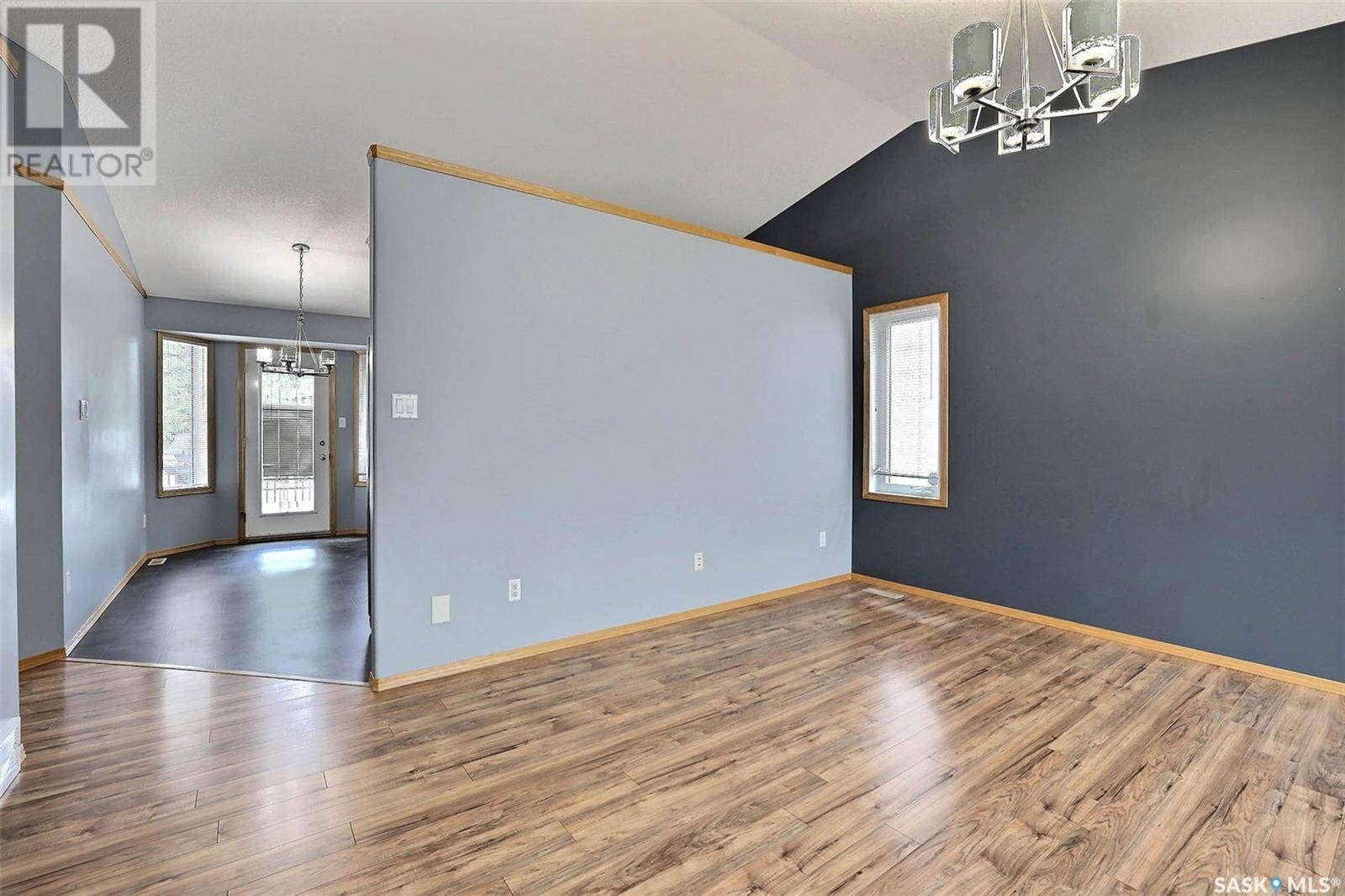 Regina, SK S4S7J3,3004 Birch CRESCENT