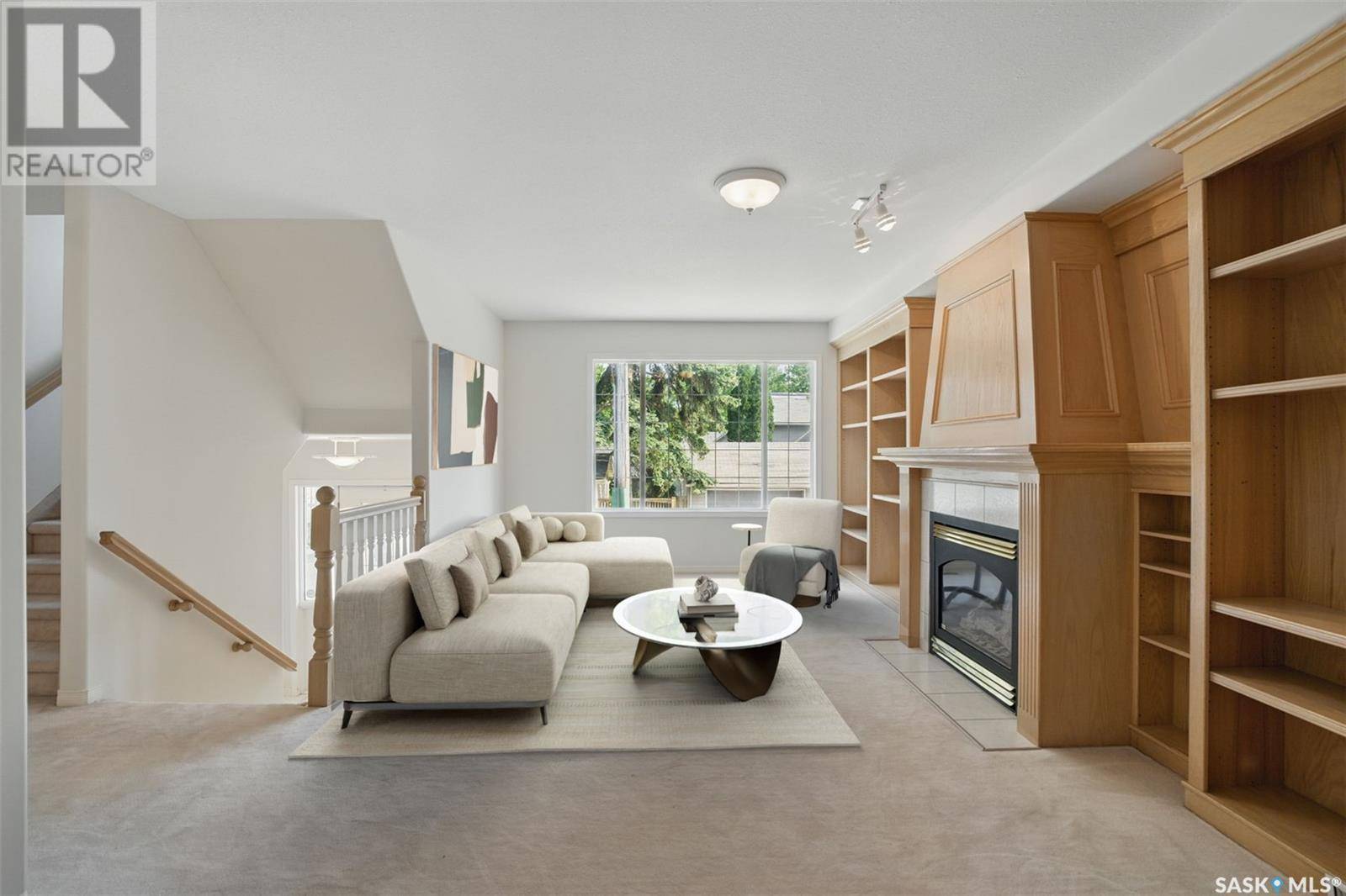 Saskatoon, SK S7H0M9,901D 9th STREET E