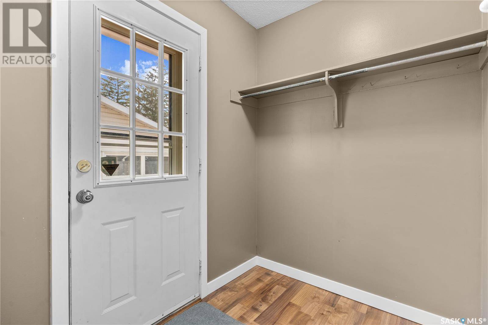Regina, SK S4S5Y1,4623 Queen STREET