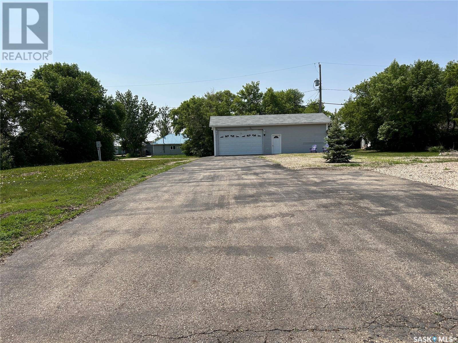Lampman, SK S0C1N0,109 Noggle STREET
