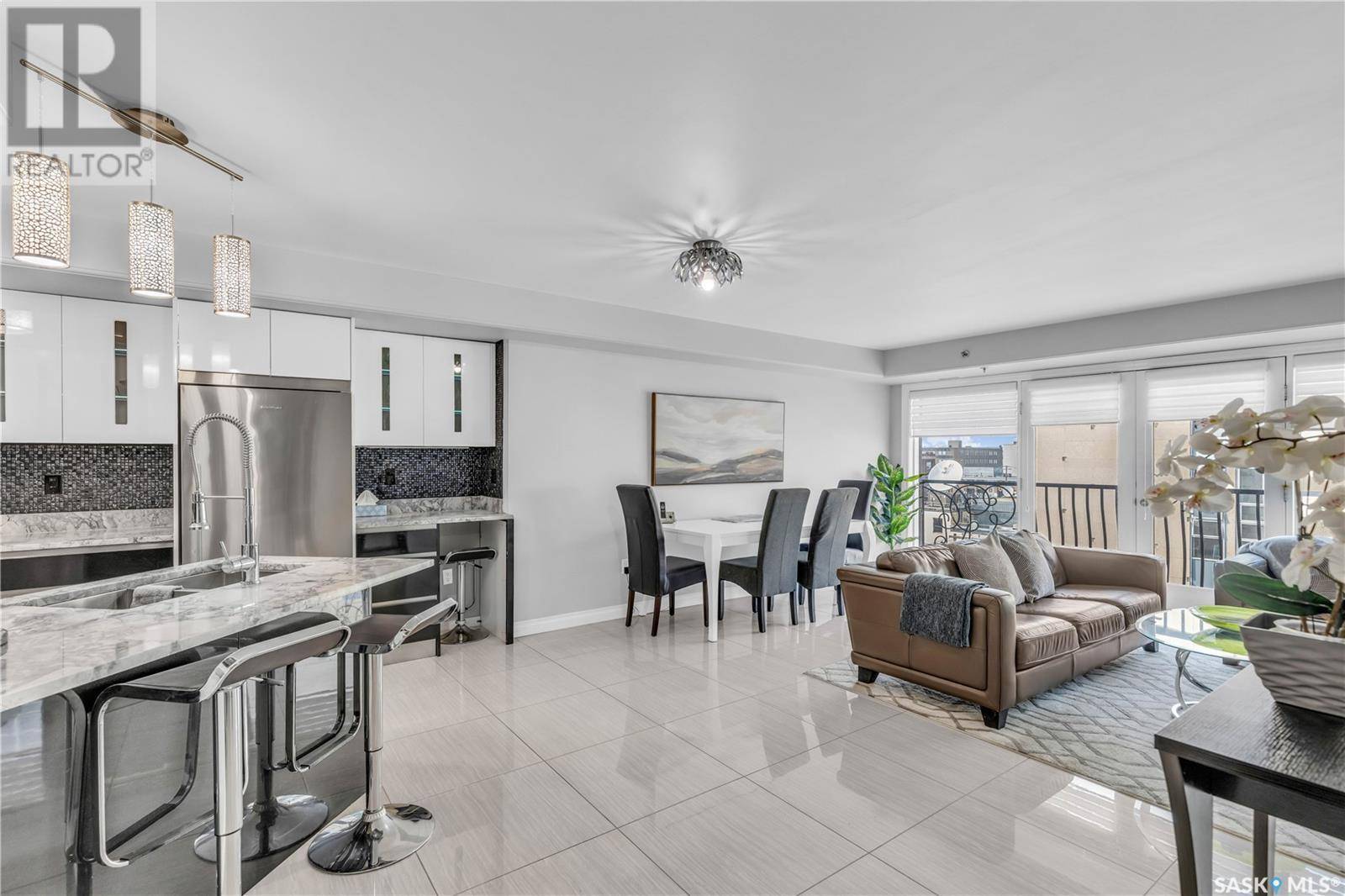Saskatoon, SK S7K2A9,504 157 2nd AVENUE N