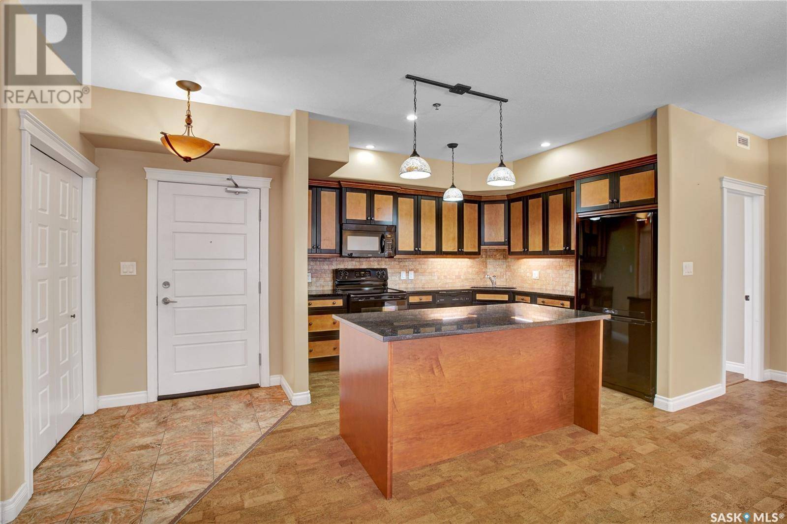 Saskatoon, SK S7S1P2,102 419 Nelson ROAD