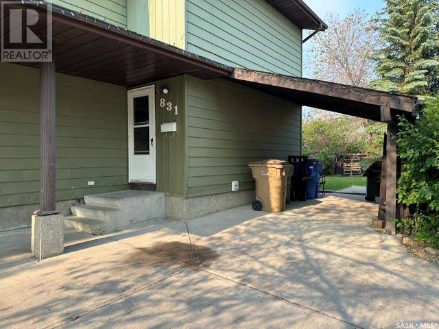 Regina, SK S4X1T6,831 DOLAN STREET