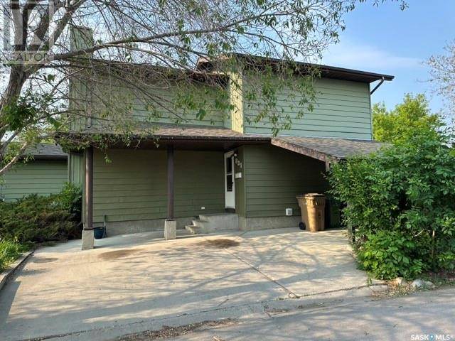 Regina, SK S4X1T6,831 DOLAN STREET