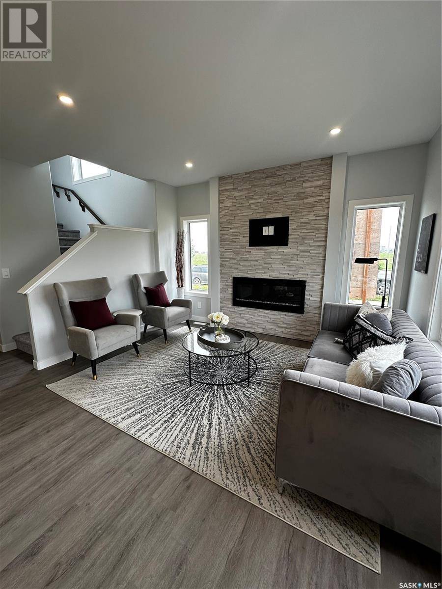 Saskatoon, SK S7W0Z4,536 Myles Heidt MANOR