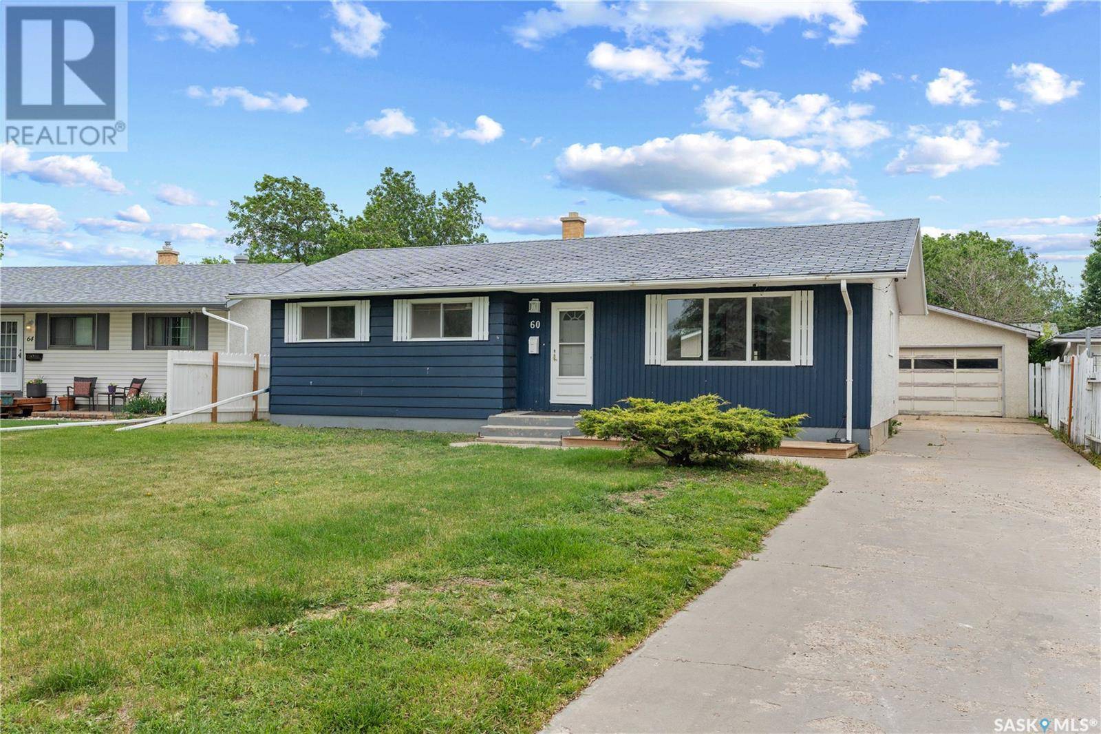 Regina, SK S4R5A4,60 Ritchie CRESCENT