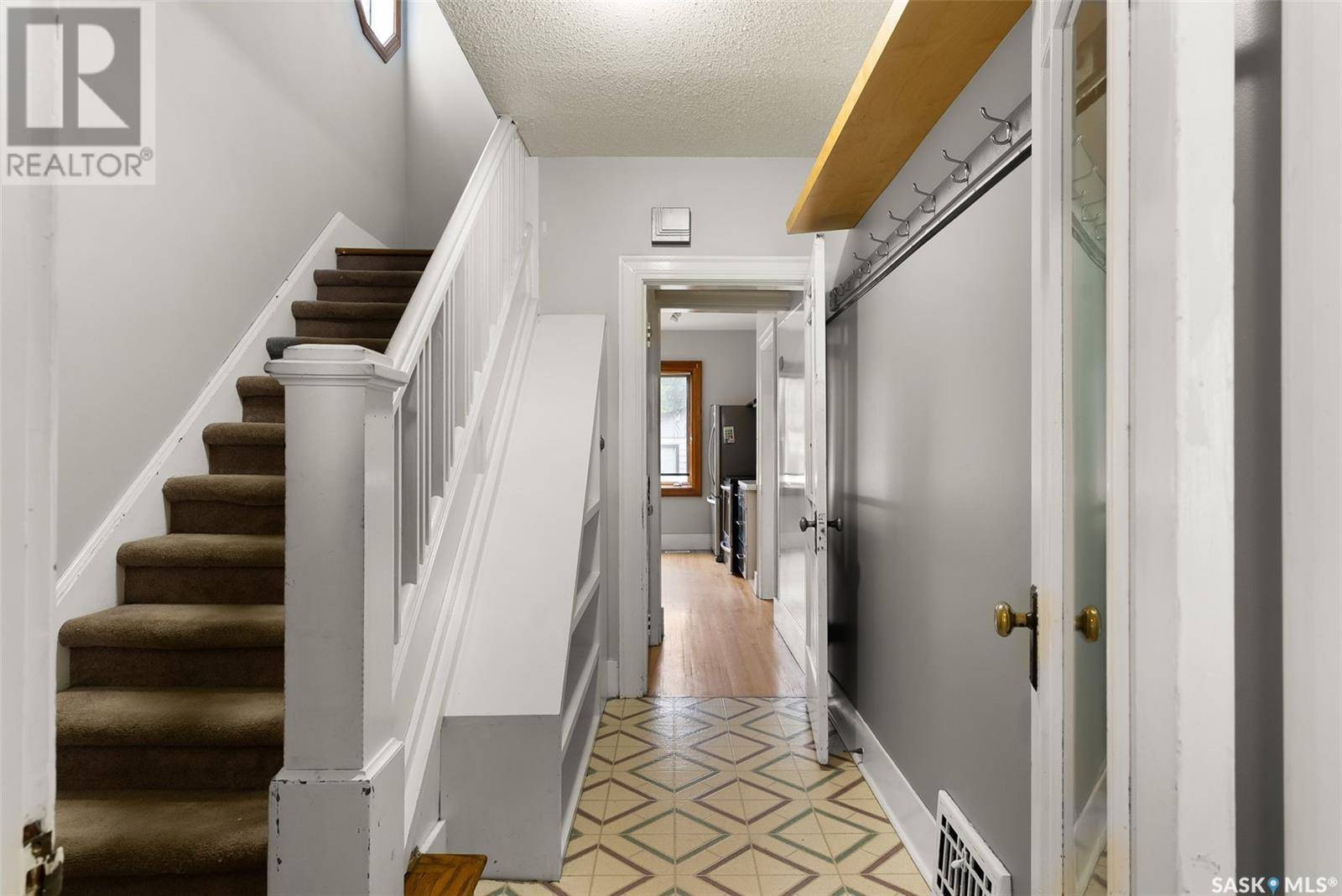 Regina, SK S4P1M9,1937 Toronto STREET