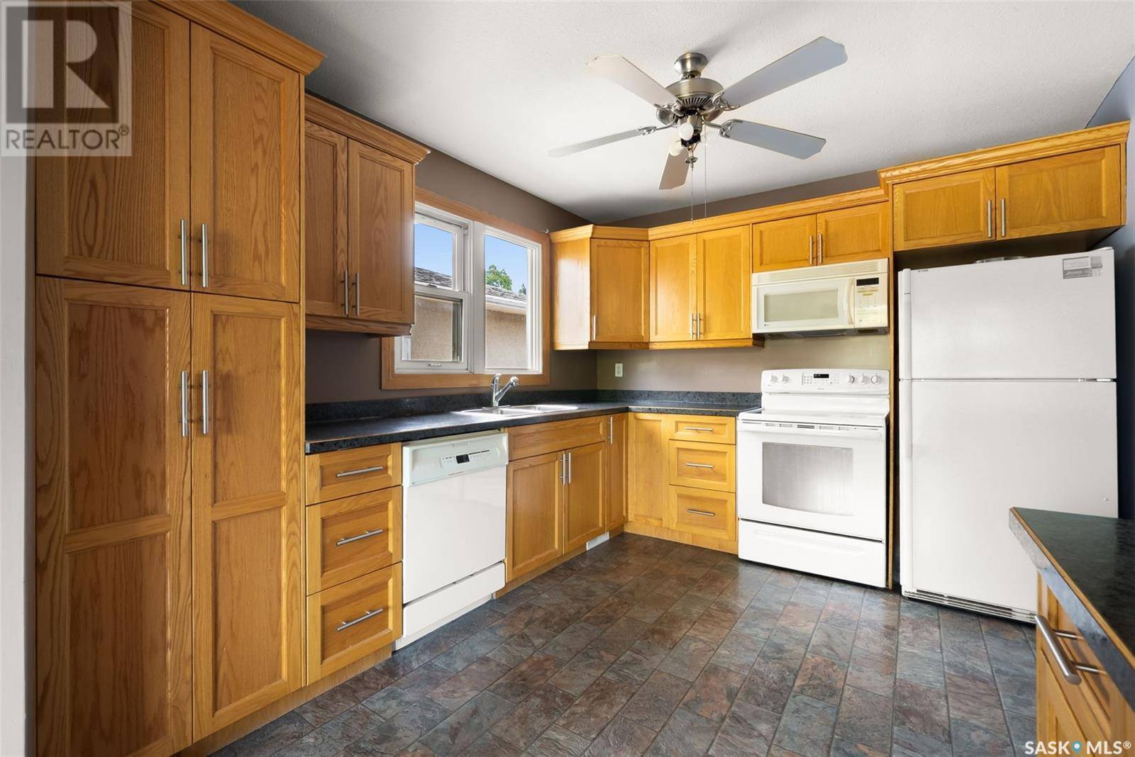Regina, SK S4T2S5,965 Cameron STREET