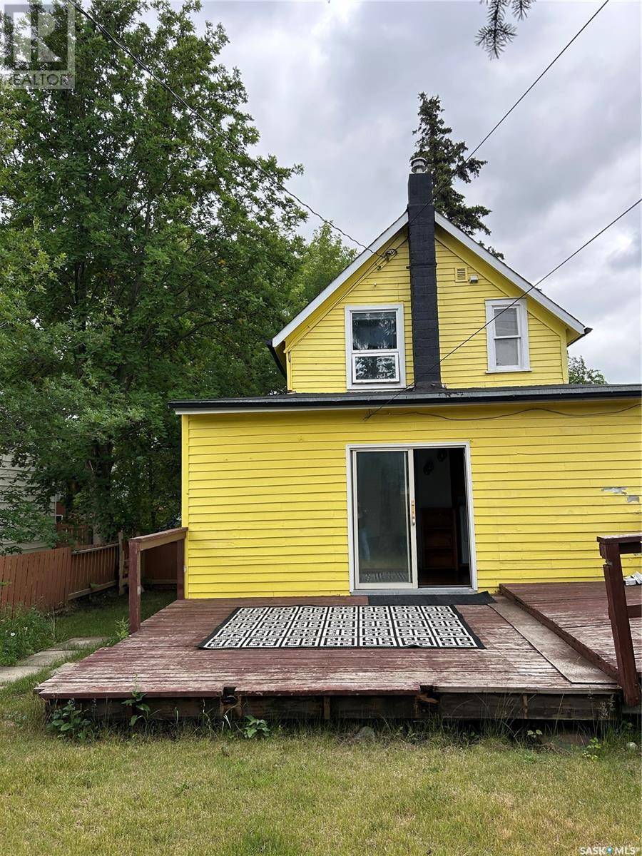 Saskatoon, SK S7H0Y1,703 7th STREET E