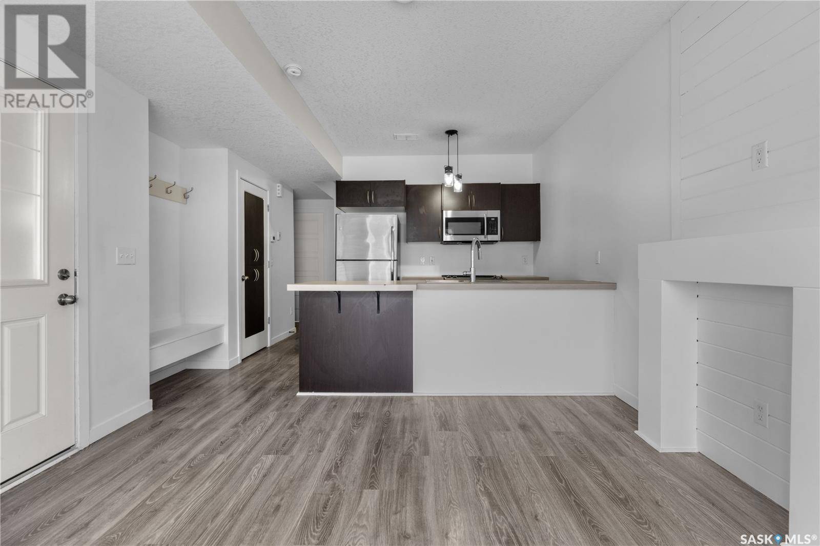 Regina, SK S4W0M3,48A 5635 Aerodrome ROAD