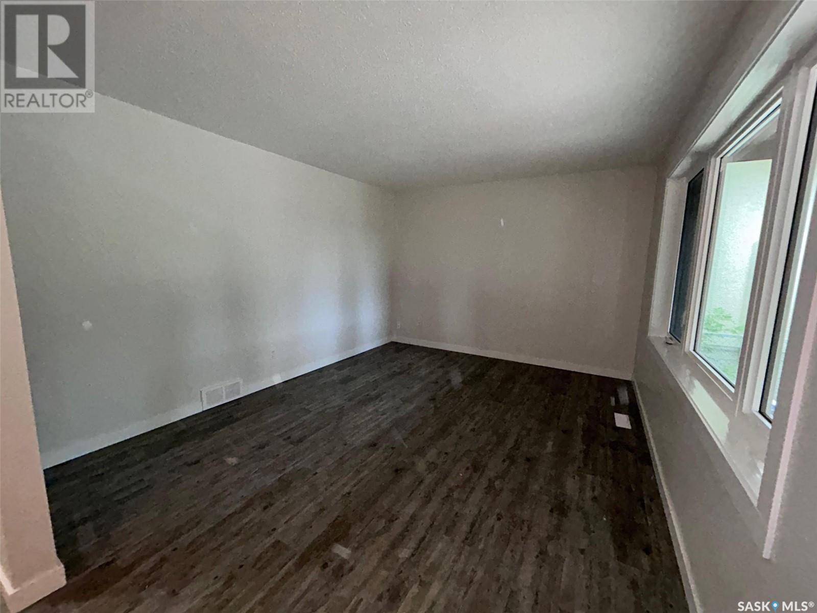 North Battleford, SK S9A3P6,B 11357 Clark DRIVE