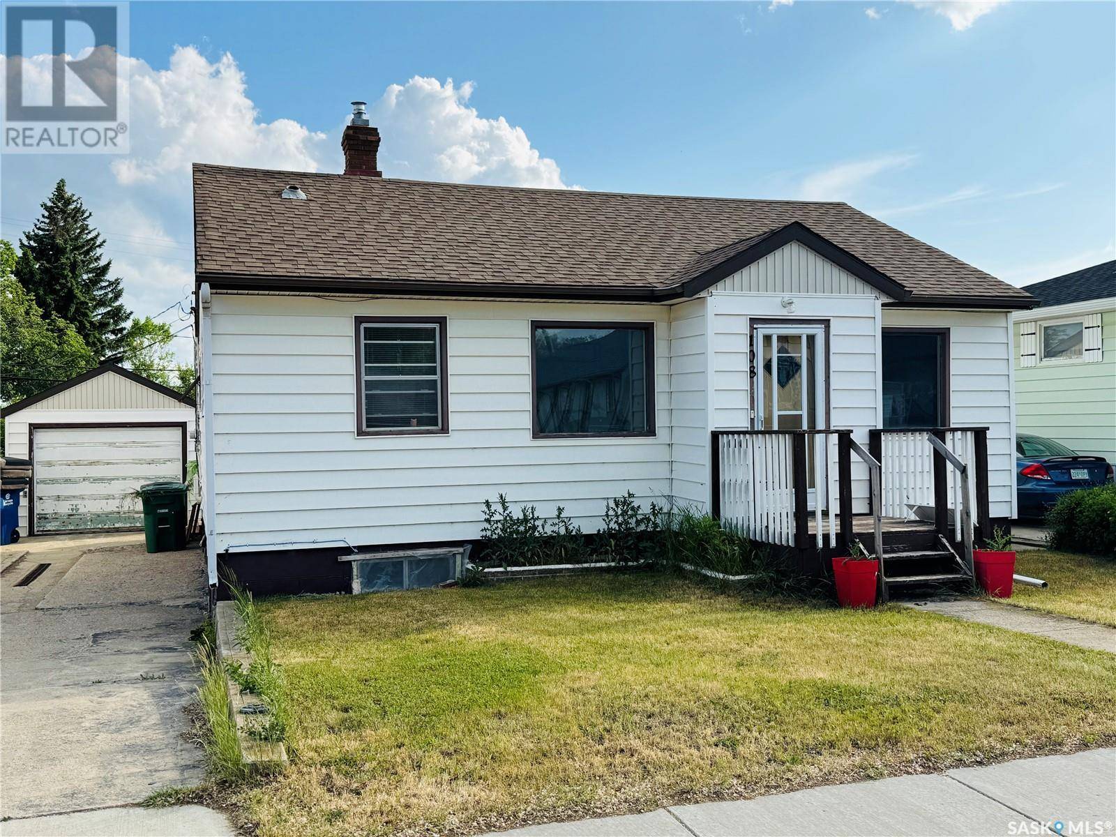 Biggar, SK S0K0M0,108 7th AVENUE W