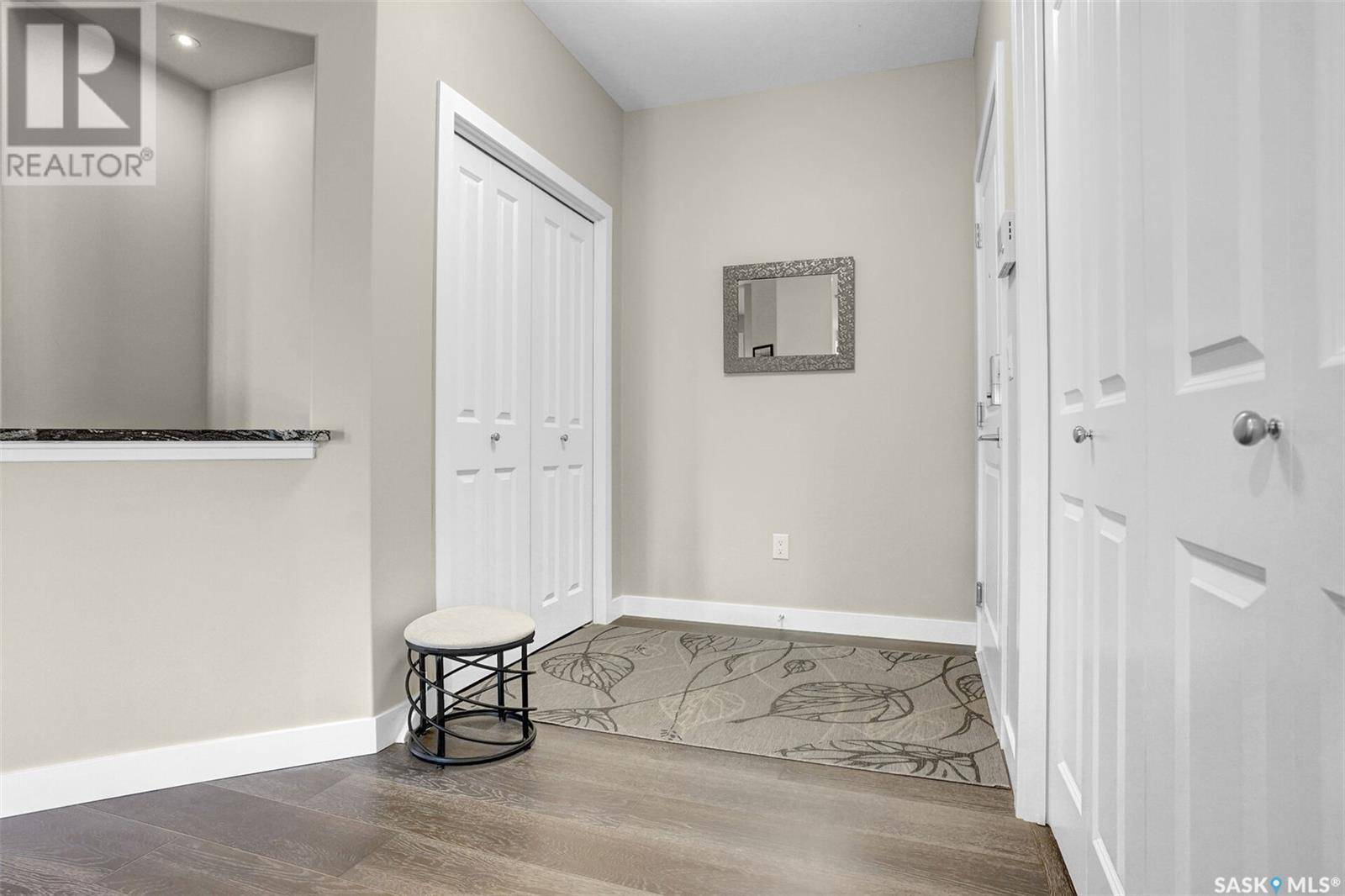 Regina, SK S4P0E7,301 1515 Anson ROAD