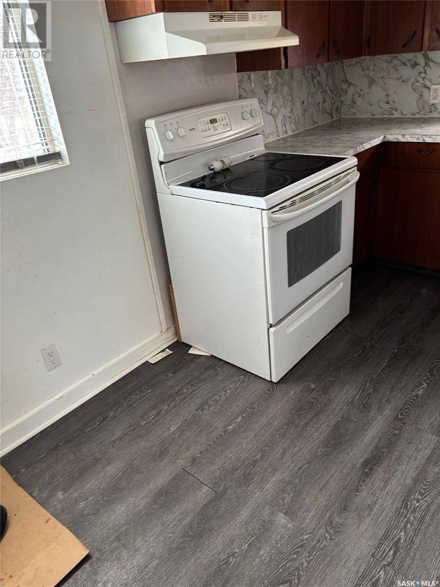 Moose Jaw, SK S6H5A6,120 Iroquois STREET W