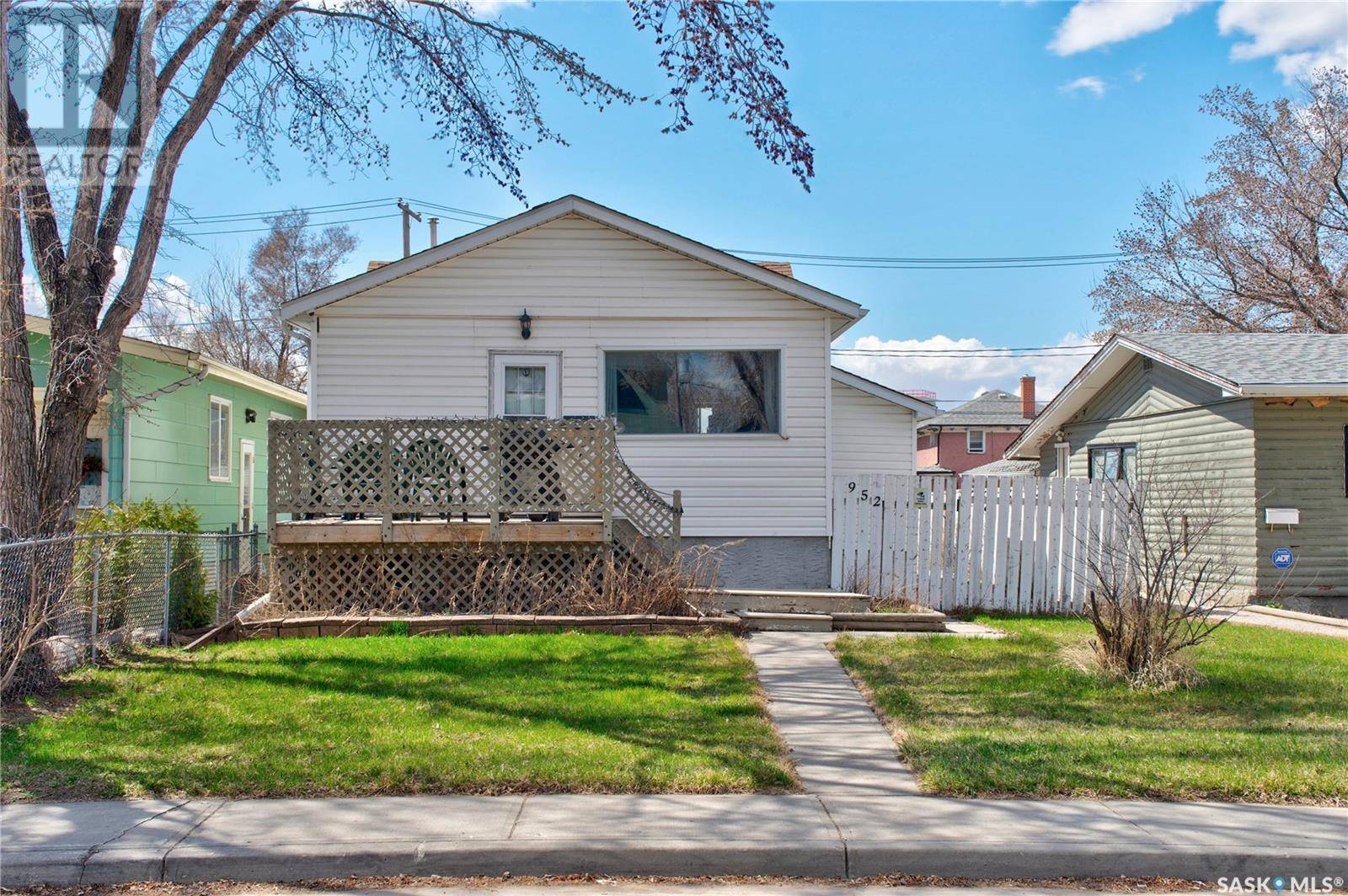 Regina, SK S4N3Y5,952 Wallace STREET