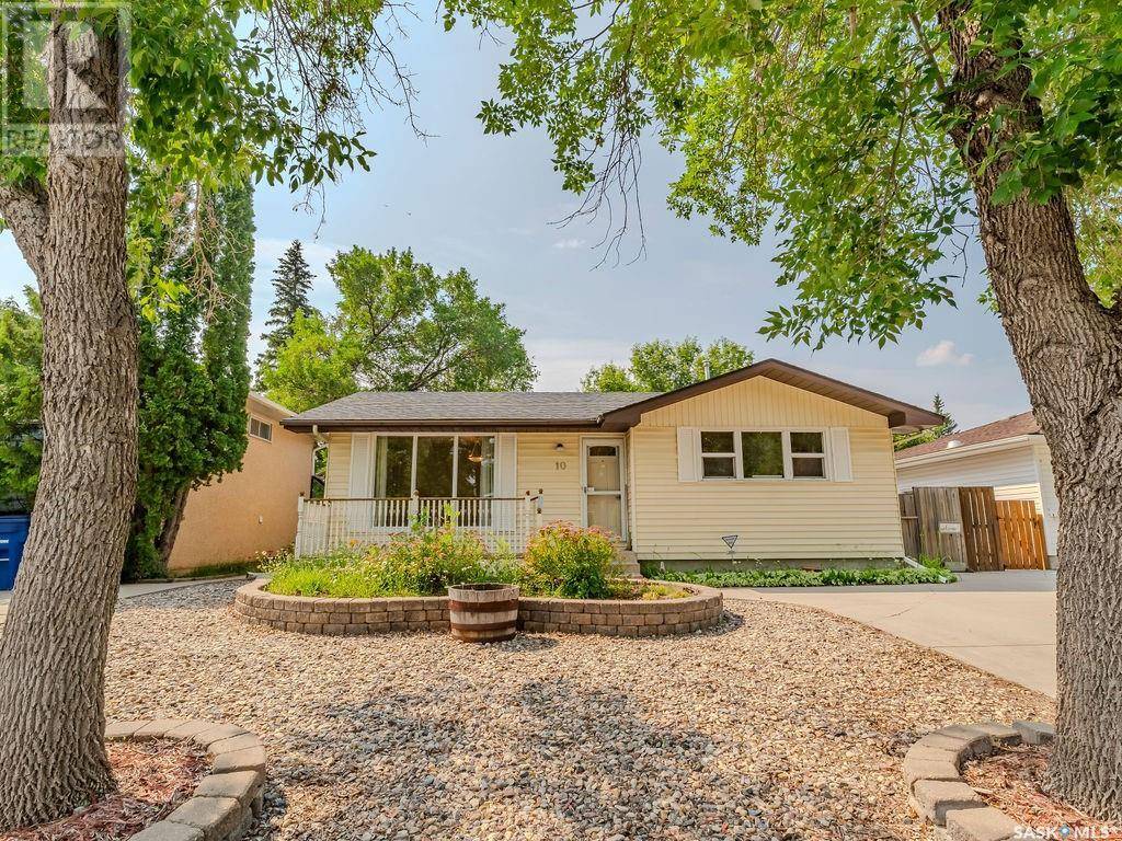 Saskatoon, SK S7N2R2,10 Vickies PLACE