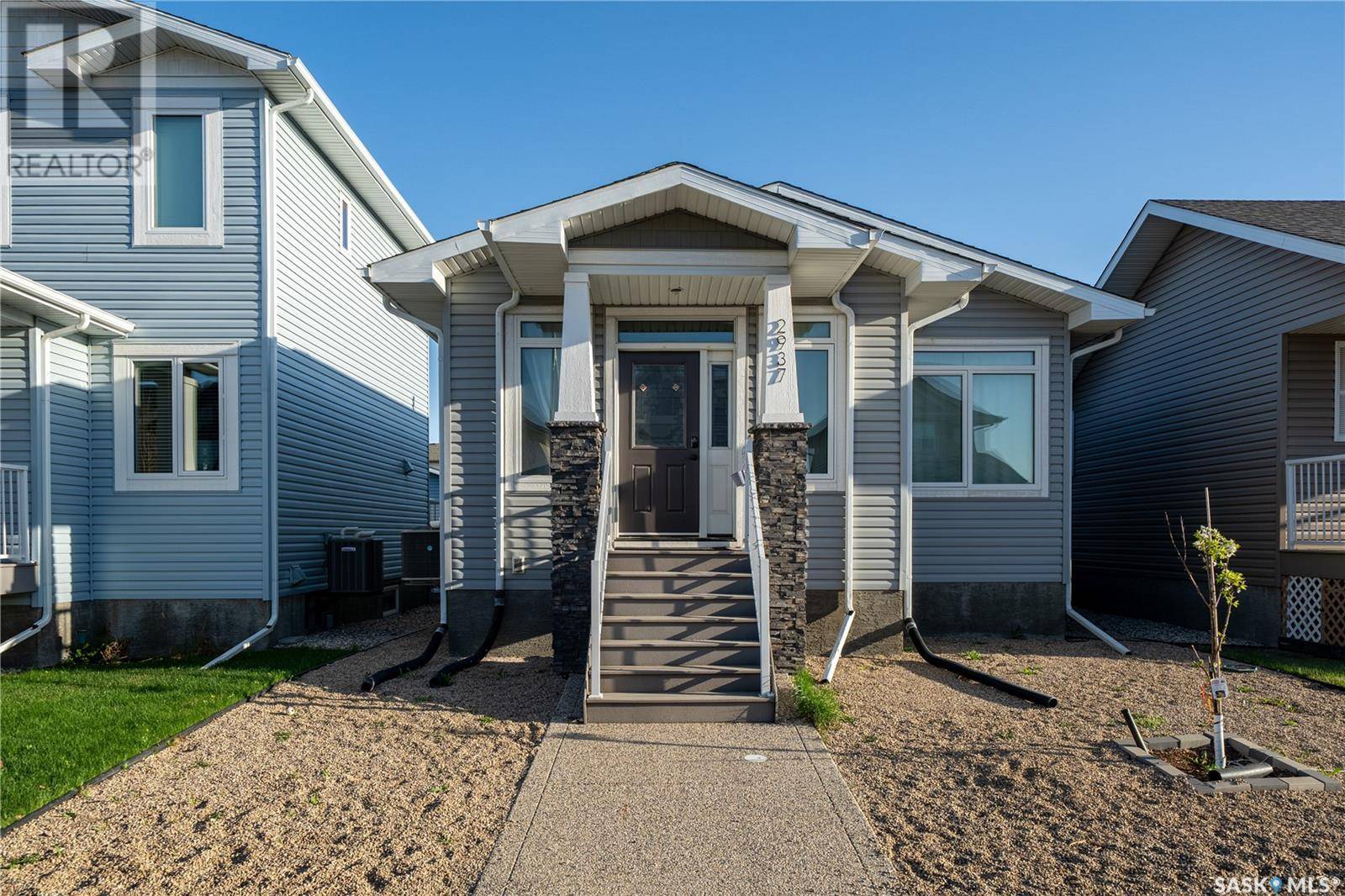 Regina, SK S4X0M9,2937 RIDGWAY AVENUE