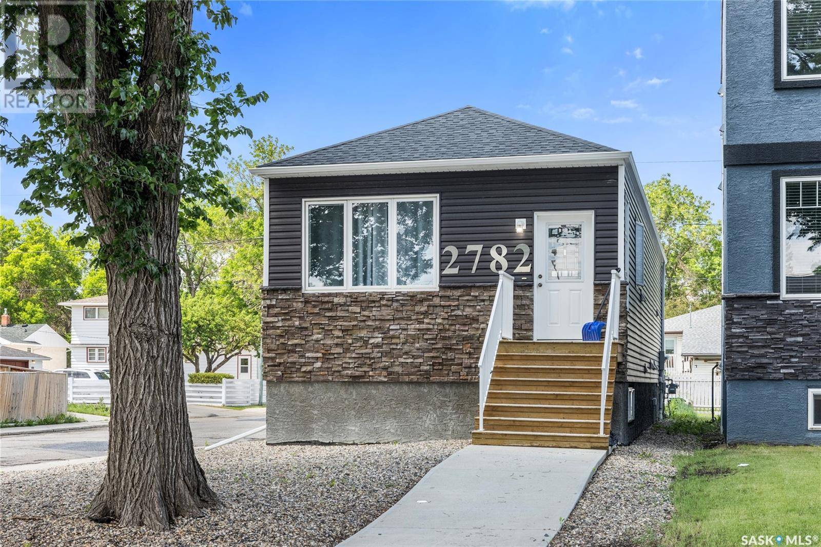 Regina, SK S4N2R3,2782 Francis STREET