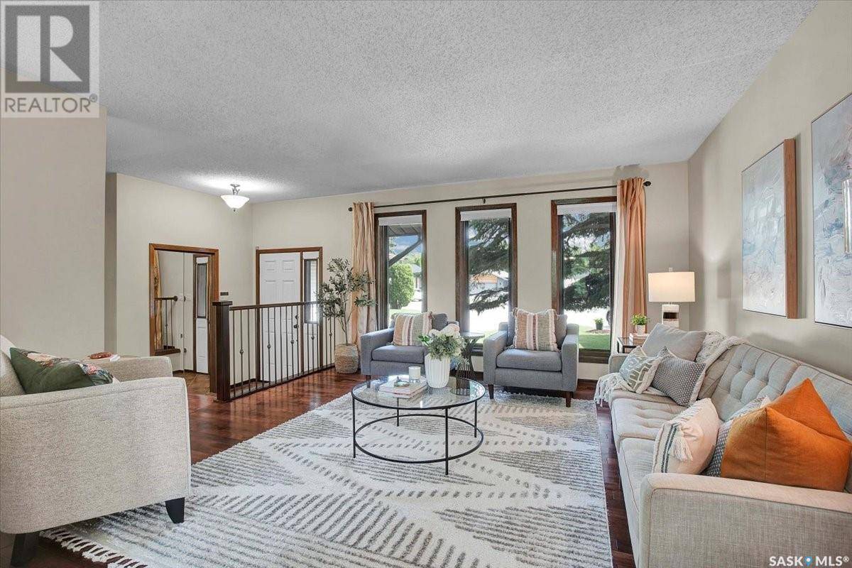Saskatoon, SK S7J4K6,410 Whitewood BAY