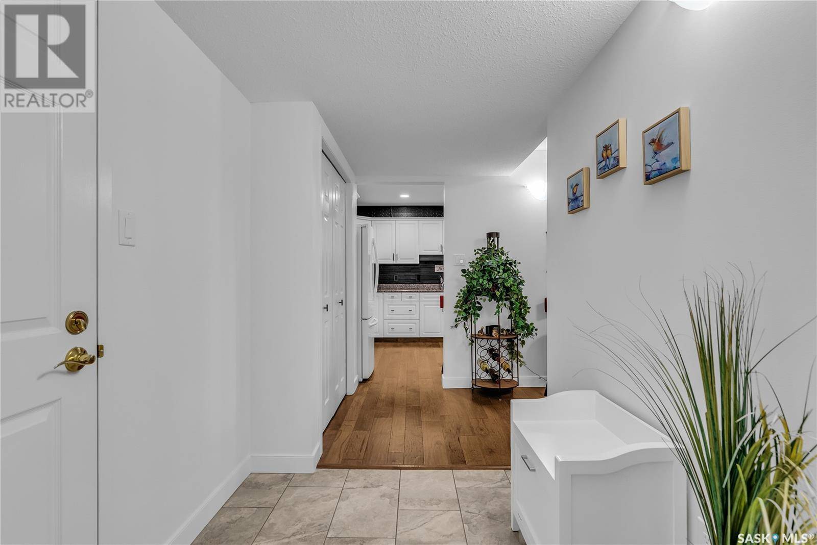 Saskatoon, SK S7K7Z4,332 305 Pinehouse DRIVE