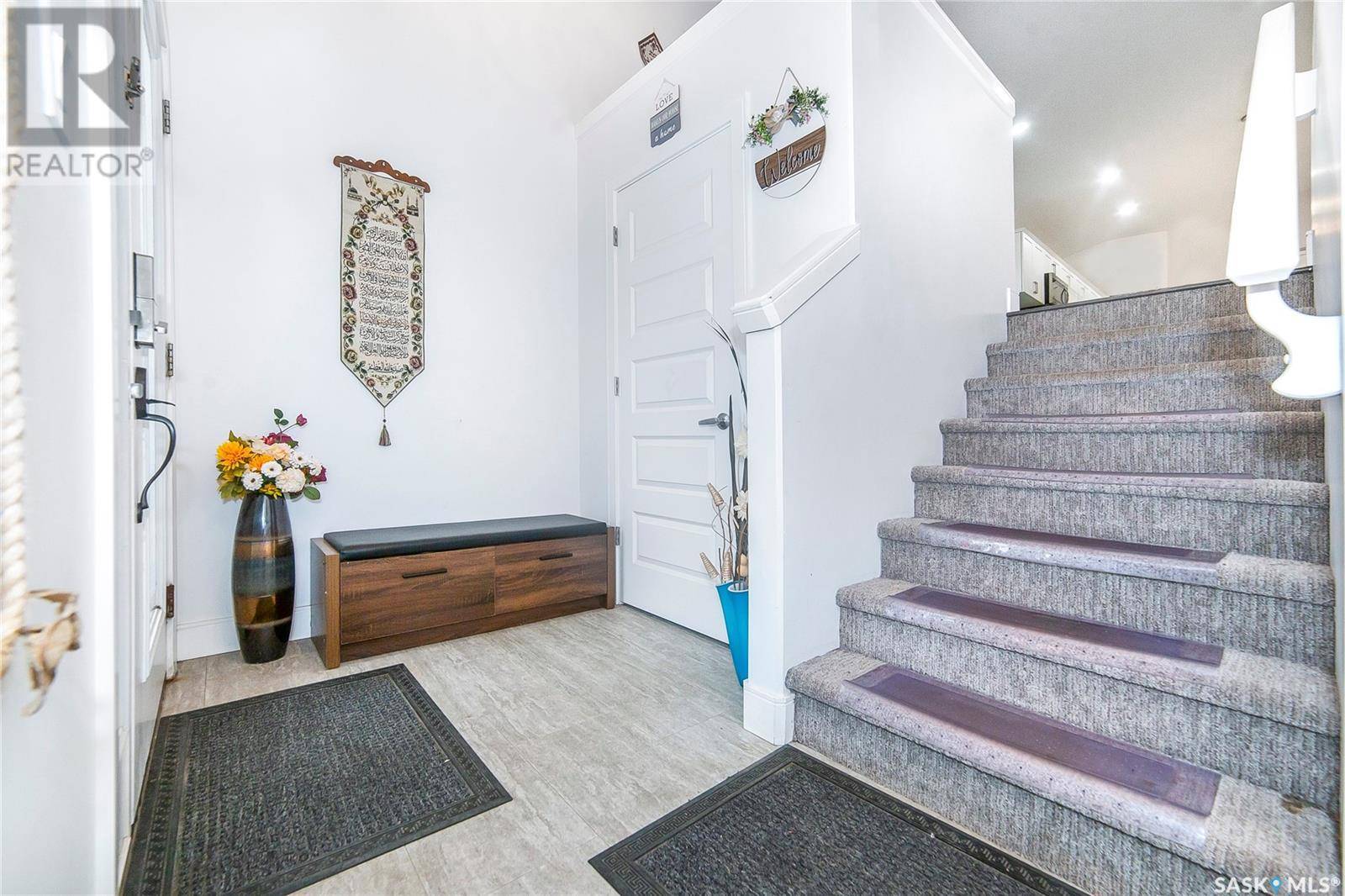 Saskatoon, SK S7L4Y7,362 Hassard CLOSE