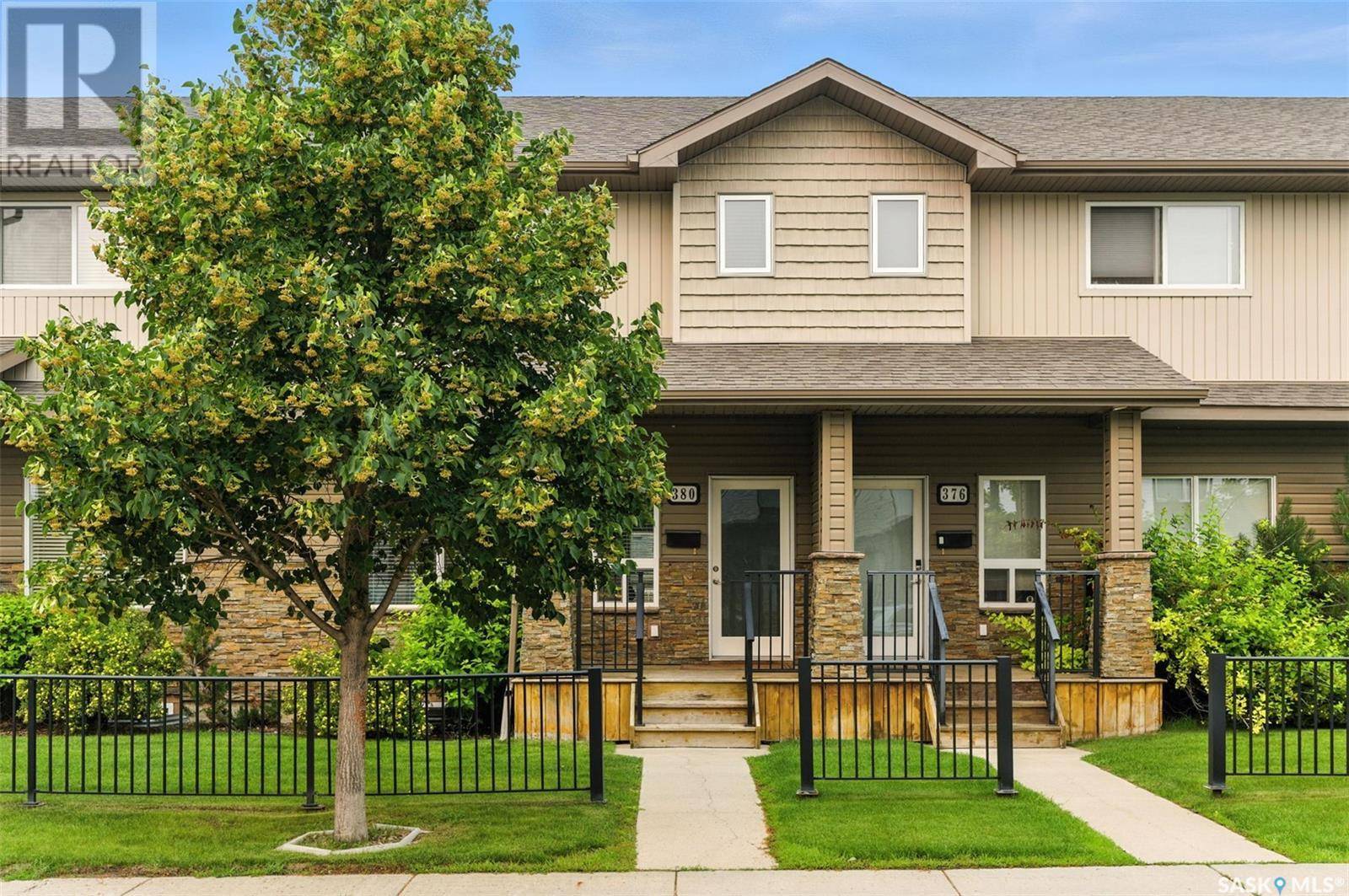 Saskatoon, SK S7W0E5,380 Willowgrove LANE