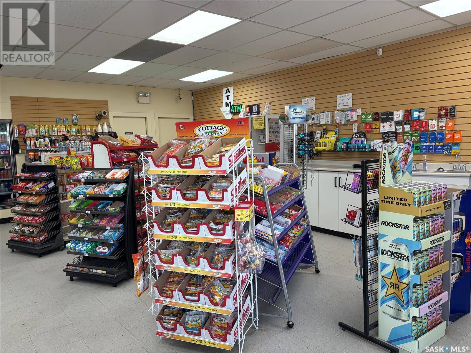 Saskatoon, SK S7L1B1,1604 Idylwyld DRIVE N