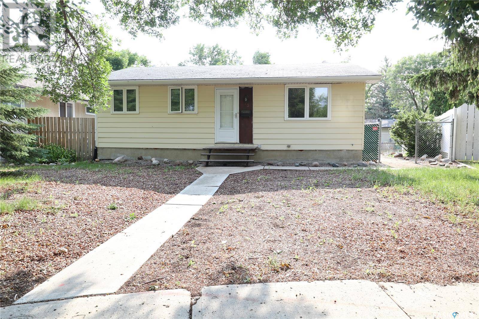 Regina, SK S4R5J2,23 Osborne CRESCENT