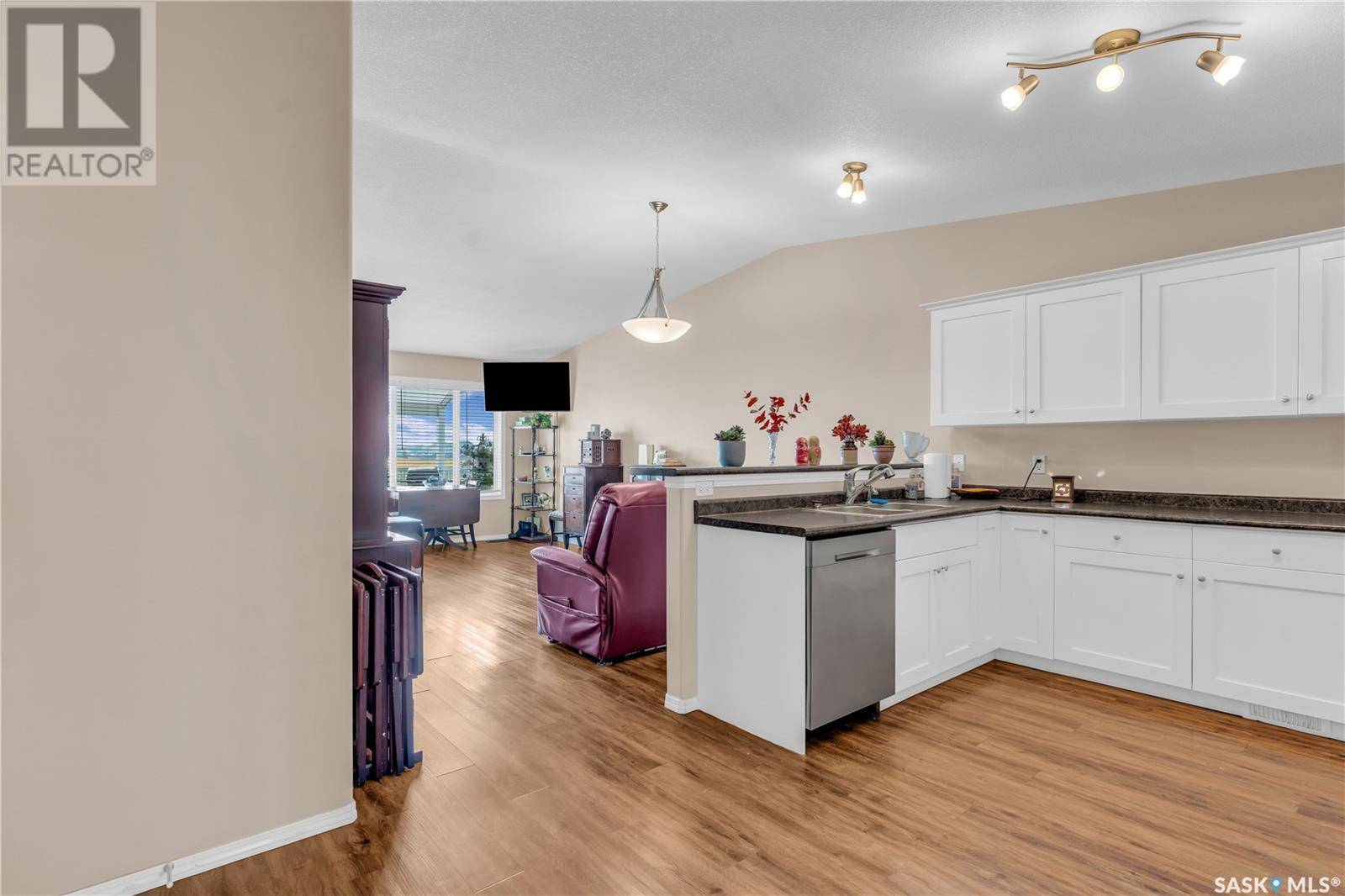 Regina, SK S4V1H1,28 2751 Windsor Park ROAD
