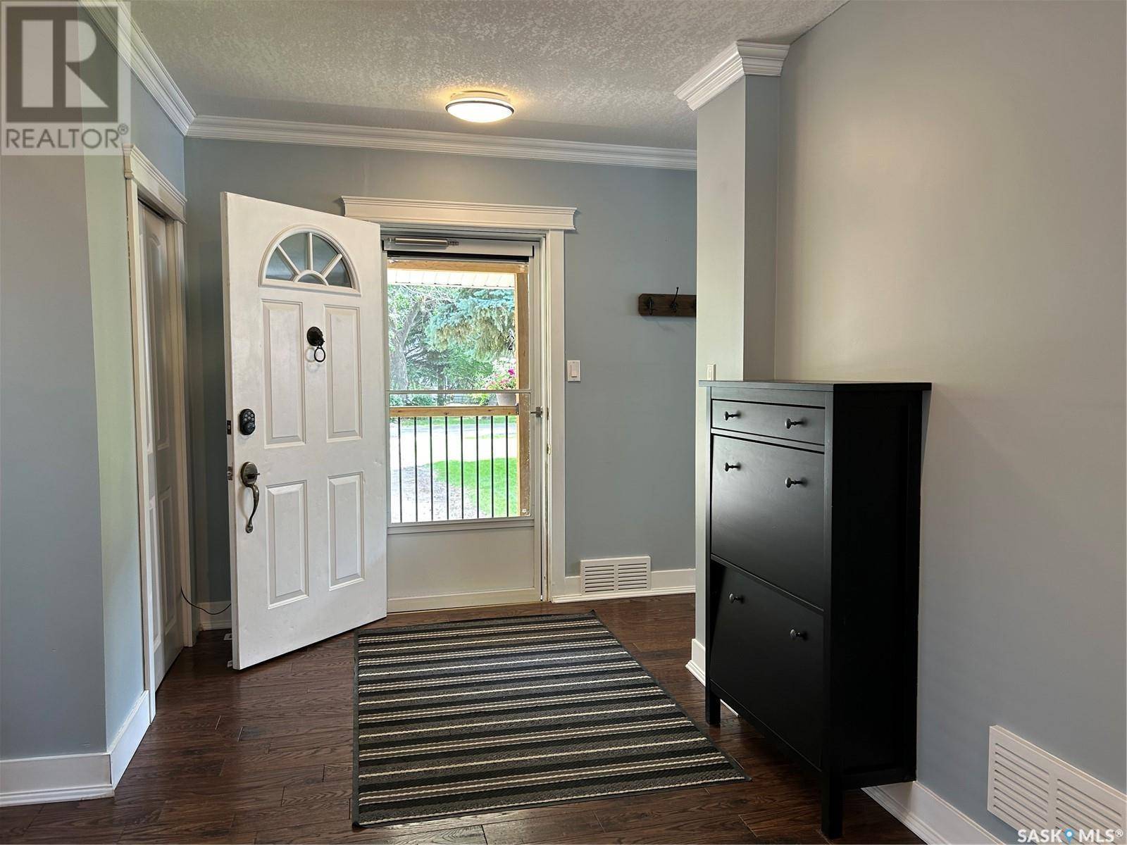 North Portal, SK S0C1W0,314 Antrim STREET