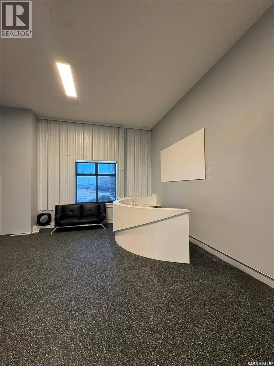 Regina, SK S4N0E9,412 Dewdney AVENUE