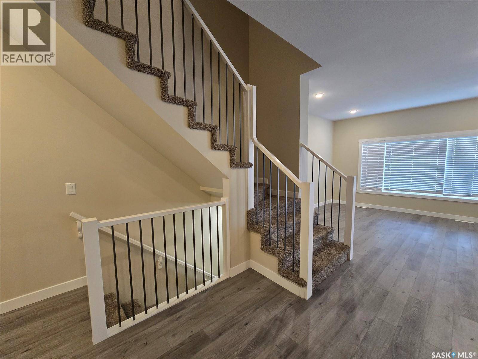 Saskatoon, SK S7T0Z1,127 315 Dickson CRESCENT