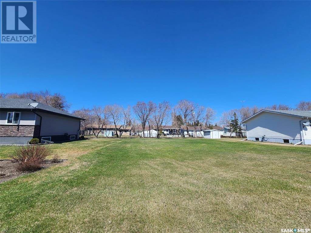 Grenfell, SK S0G2B0,710 Black DRIVE