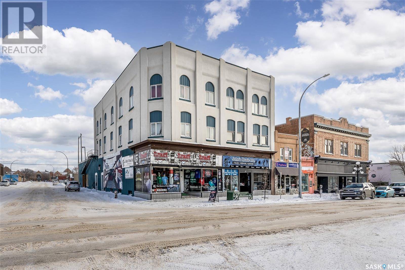 Moose Jaw, SK S6H0V8,37 Main STREET N