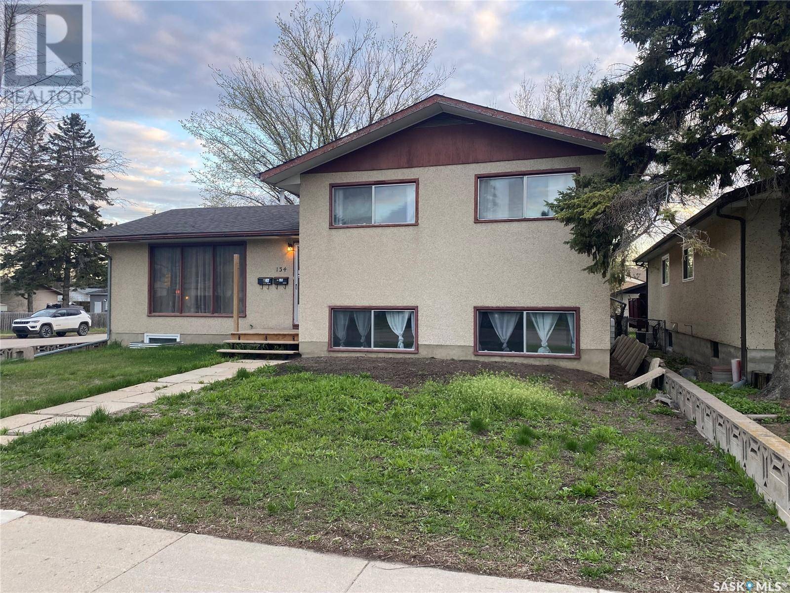 Saskatoon, SK S7N1P4,134 108th STREET