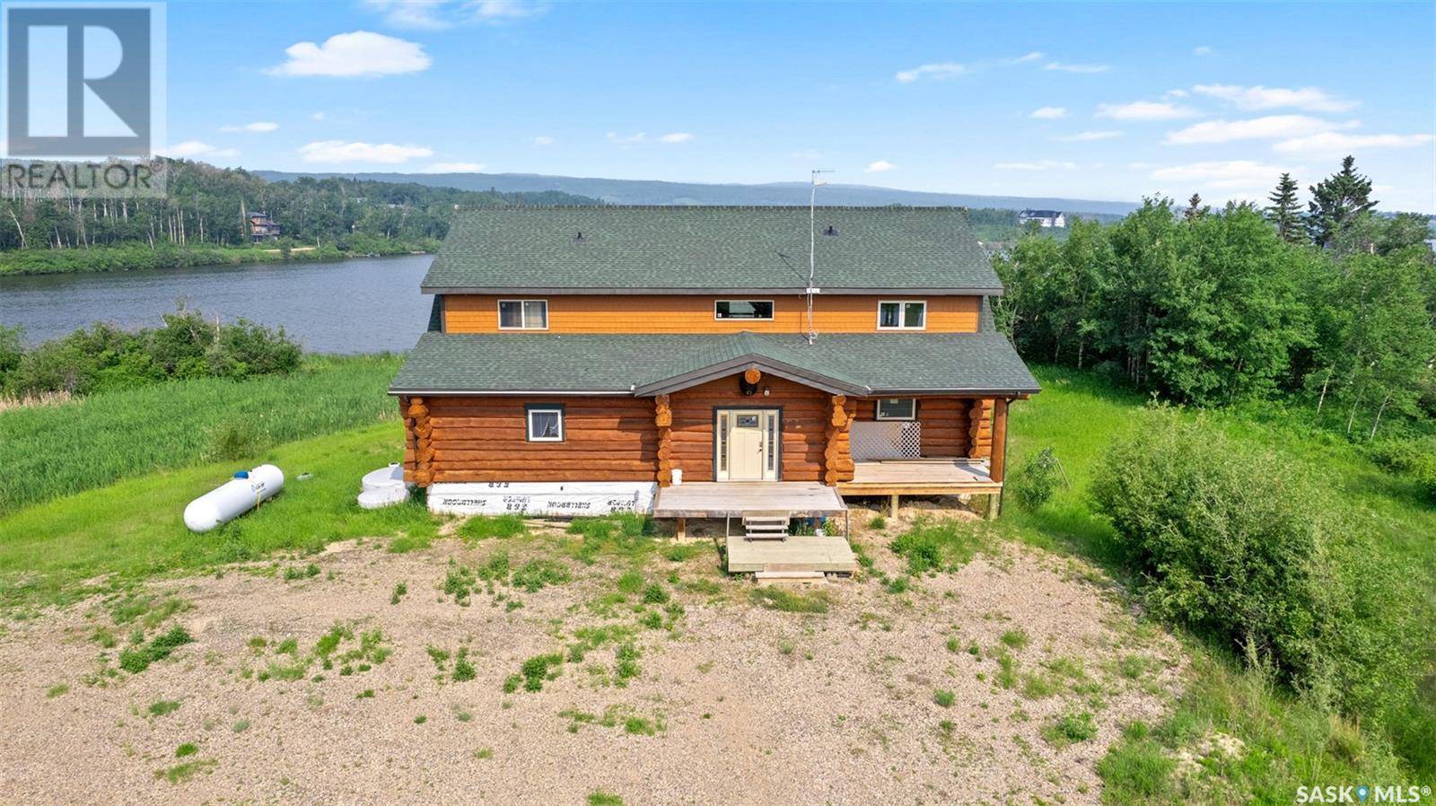 Leask Rm No. 464, SK S0J1M0,Scenic Martins Lake Waterfront Log Home