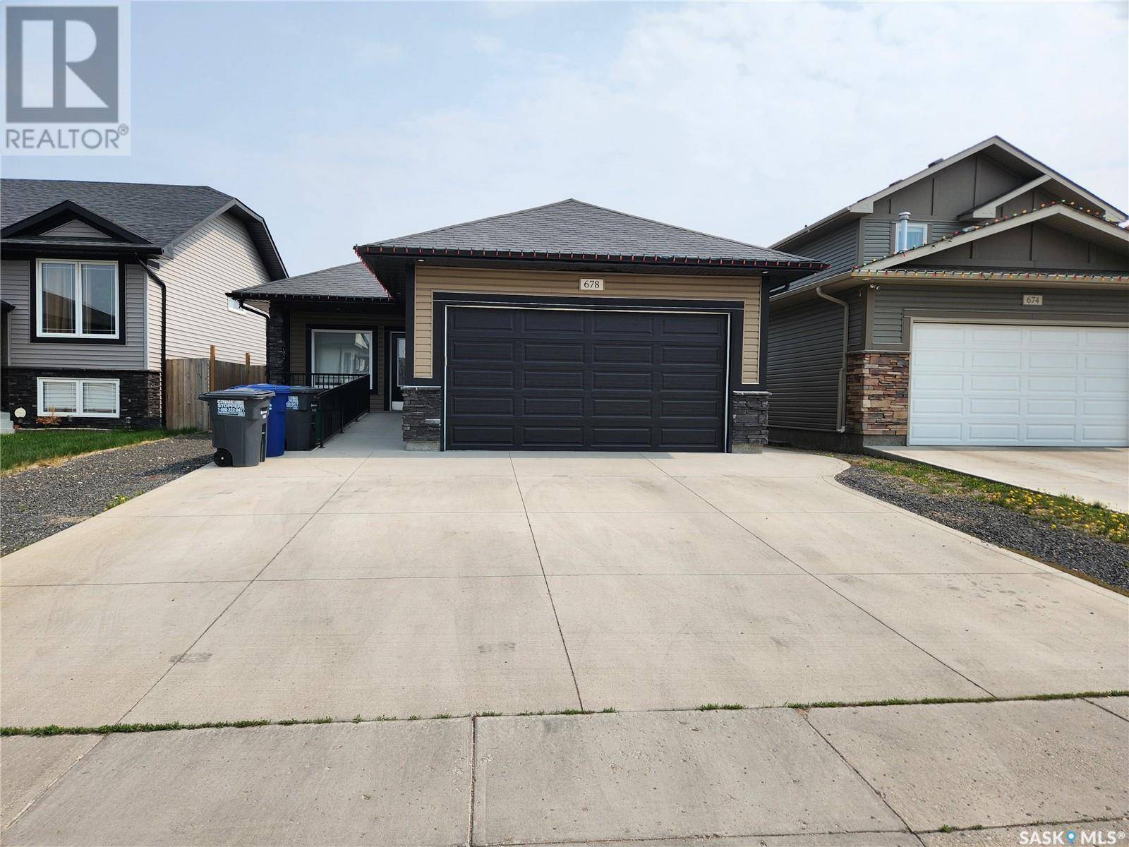 Saskatoon, SK S7R0L2,678 Lehrer CRESCENT