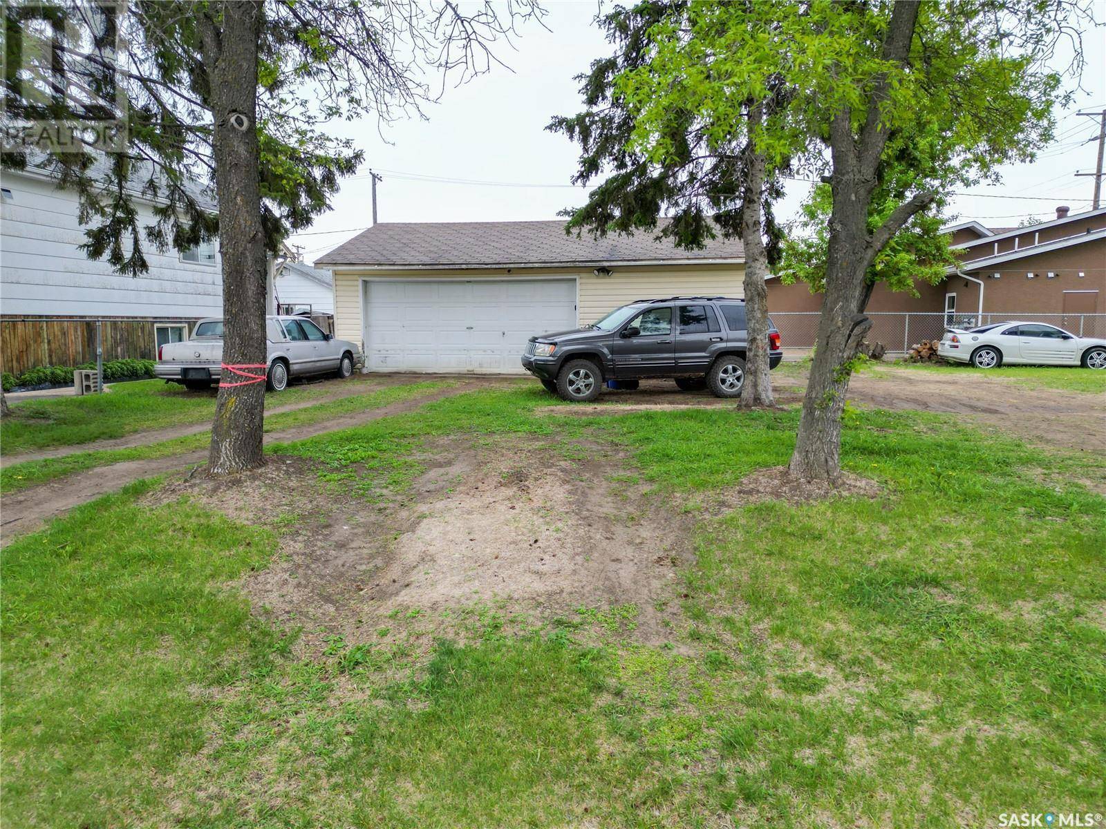 Prince Albert, SK S6V0N7,602 6th AVENUE E