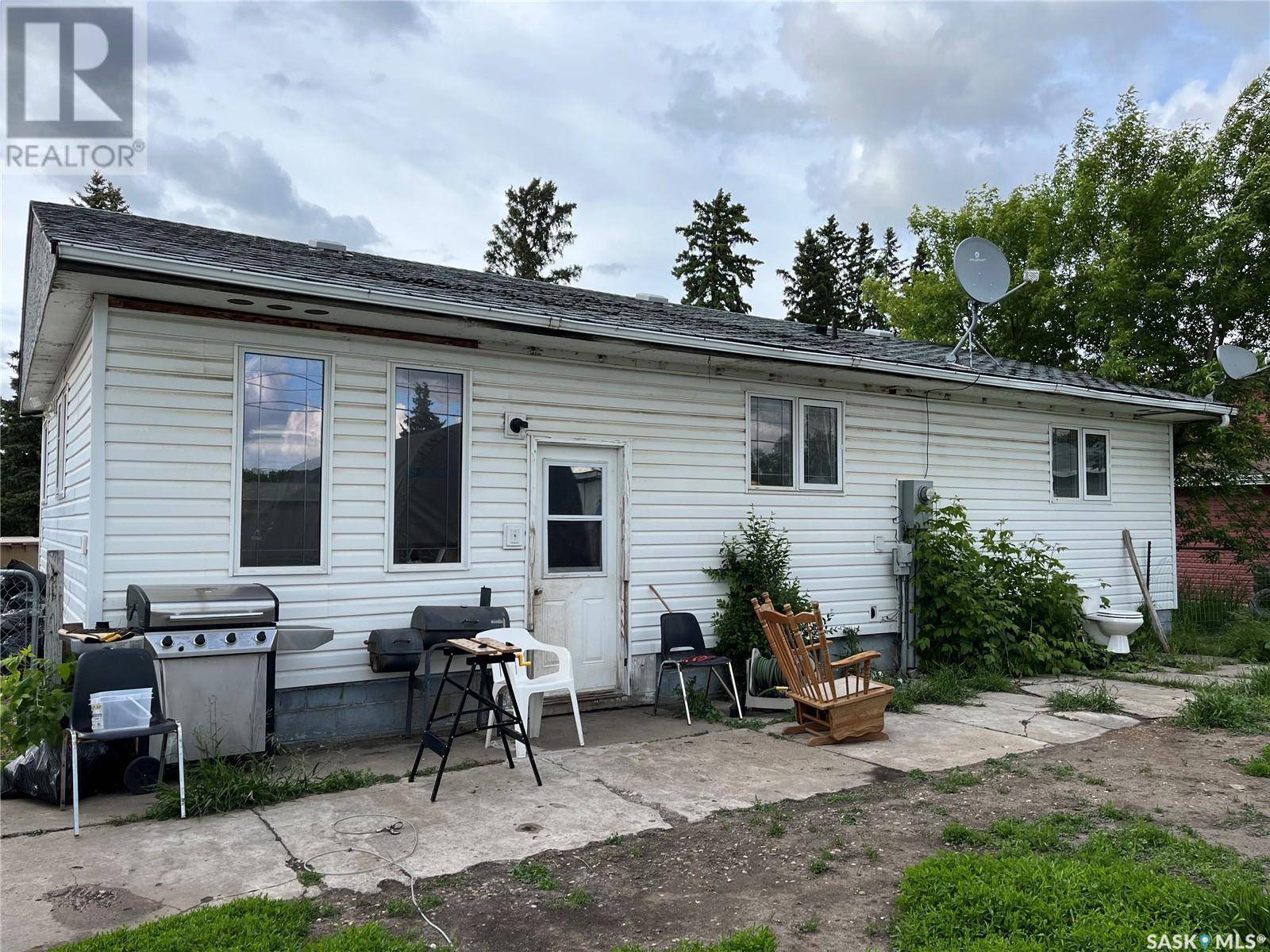 Shellbrook, SK S0T2E0,313 3rd AVENUE E