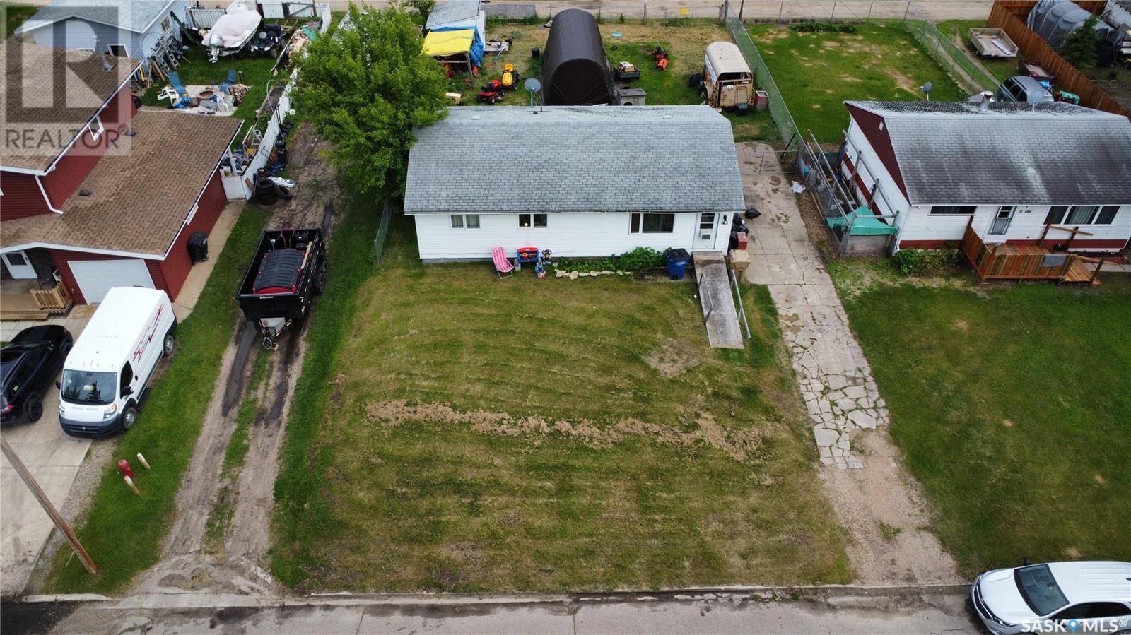 Shellbrook, SK S0T2E0,313 3rd AVENUE E