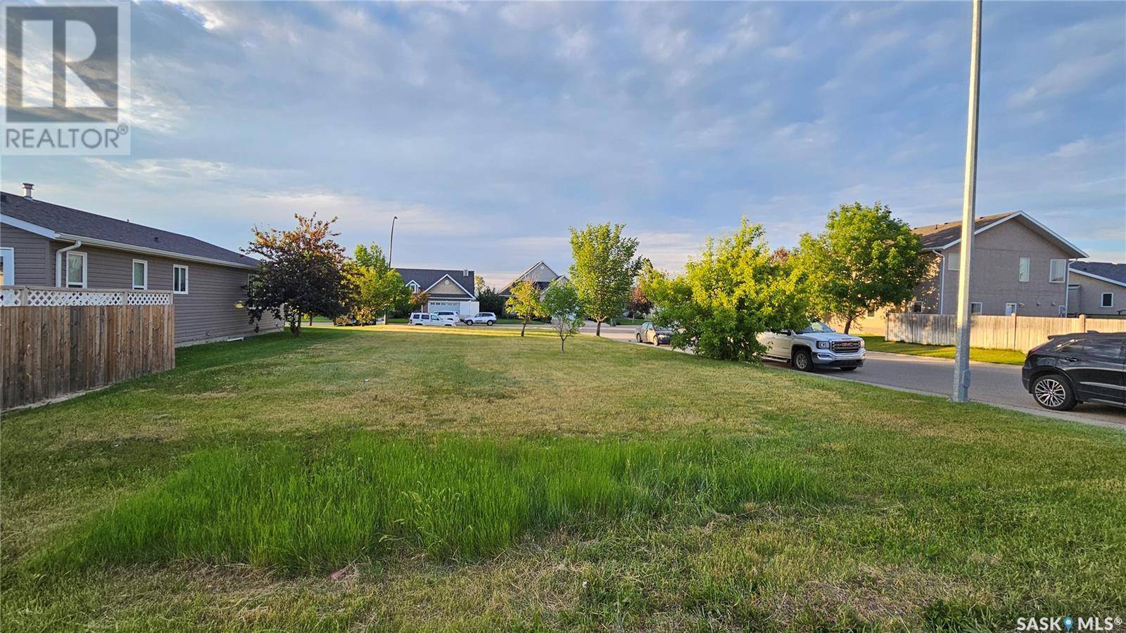 Moose Jaw, SK S6K0A1,254 Wellington DRIVE