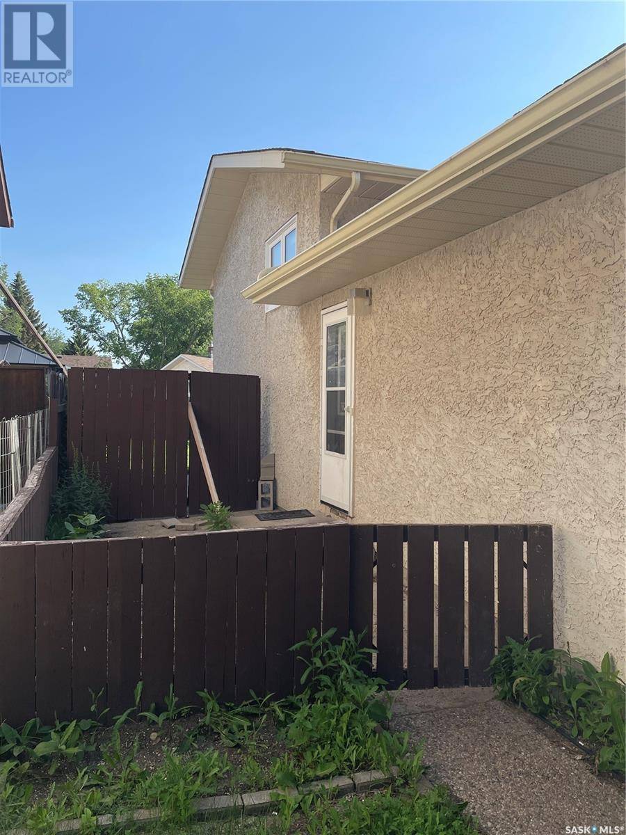 Regina, SK S4X1H1,31 Newstead AVENUE