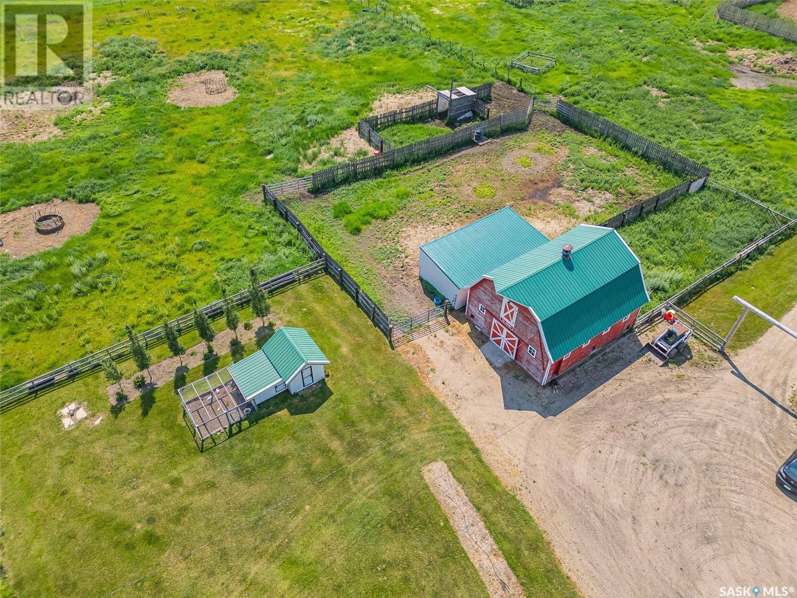 Aberdeen Rm No. 373, SK S0K0A0,16 Fehr Road - Brown Family Acreage