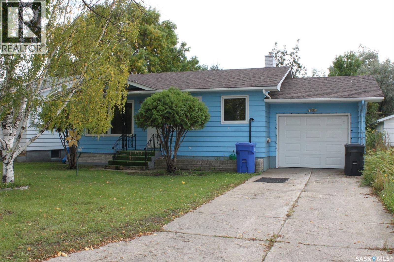 Canora, SK S0A0L0,310 1st AVENUE W